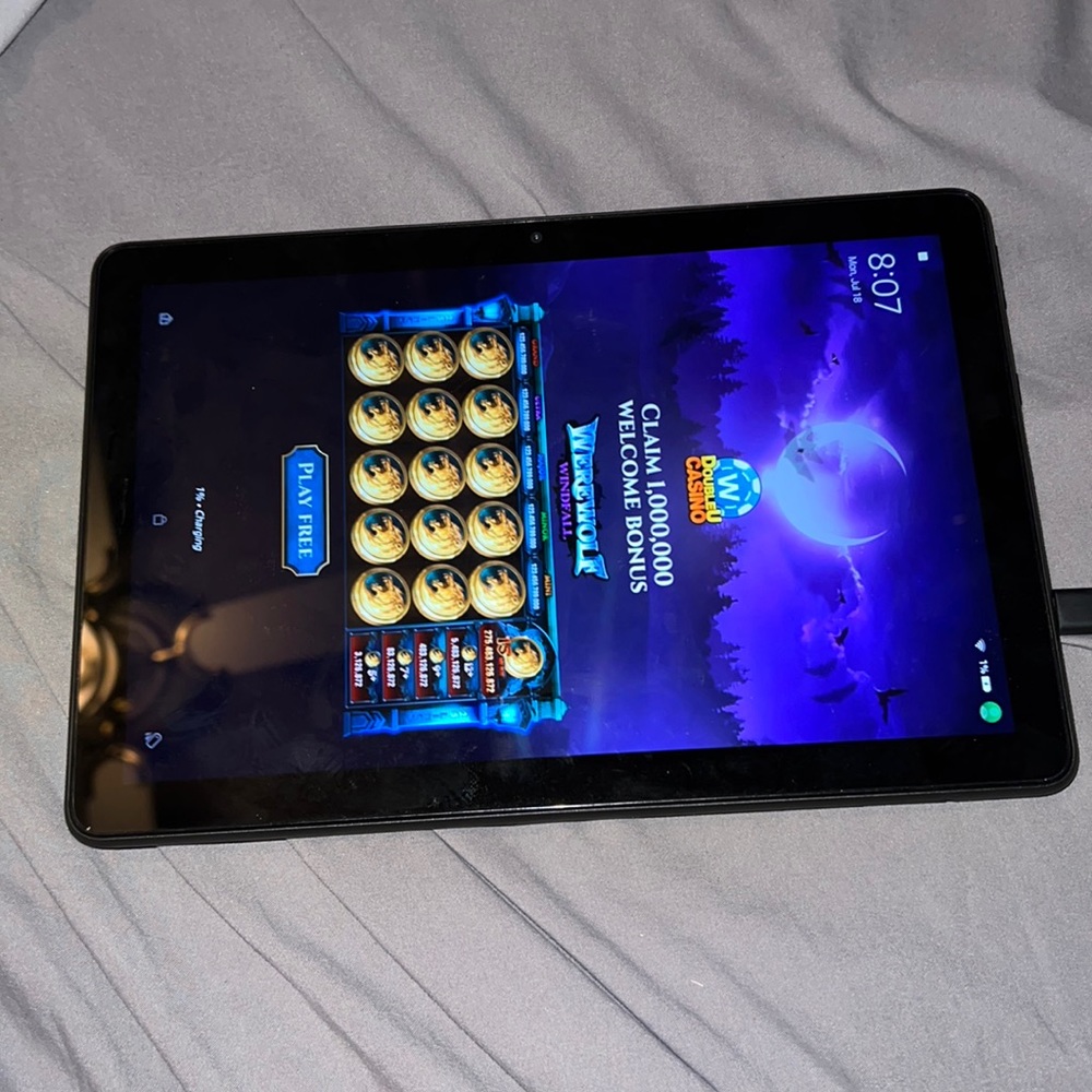 Amazon black tablet with charger